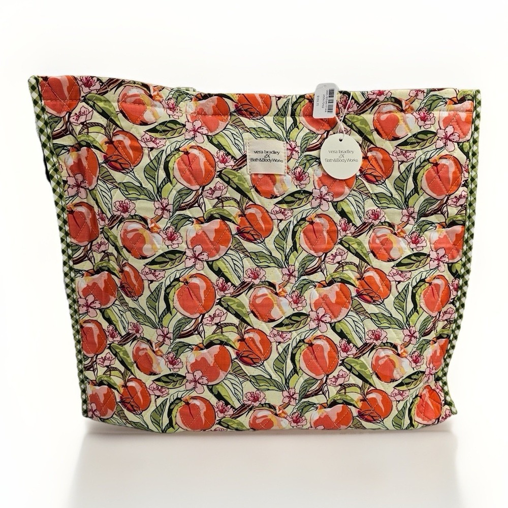 Bath & Body Works x Vera Bradley 14" x 16.5" Reversible Quilted Tote Peach NWT🍑 - Picture 2 of 3